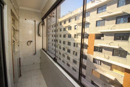 Apartamento à venda com 98m², 3 quartos e 1 vaga Apartamento à venda com 98m², 3 quartos e 1 vagaÁrea de Serviço