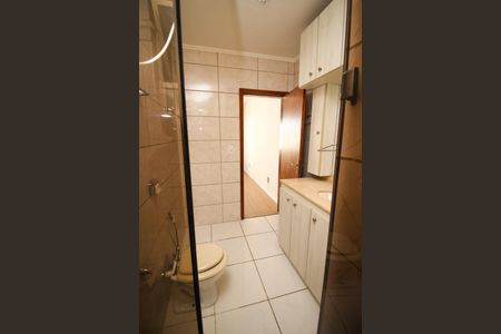 Apartamento à venda com 98m², 3 quartos e 1 vaga Apartamento à venda com 98m², 3 quartos e 1 vagaBanheiro da Suíte