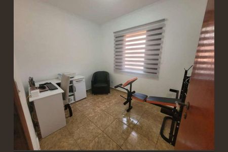 Casa à venda com 200m², 2 quartos e 2 vagas Casa à venda com 200m², 2 quartos e 2 vagasQuarto