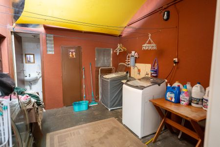 Casa à venda com 294m², 3 quartos e 4 vagasÁrea de Serviço