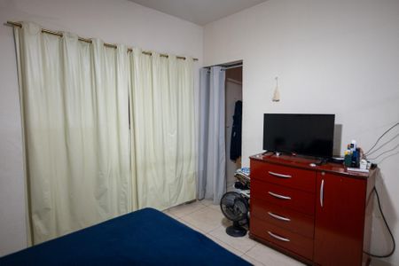 Casa à venda com 294m², 3 quartos e 4 vagasQuarto 2