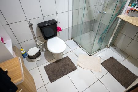 Casa à venda com 294m², 3 quartos e 4 vagasBanheiro Social