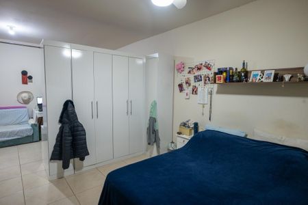 Casa à venda com 294m², 3 quartos e 4 vagasQuarto 2