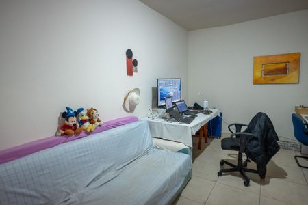 Casa à venda com 294m², 3 quartos e 4 vagasEscritório