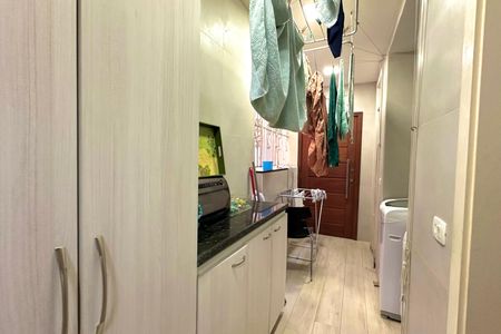 Apartamento à venda com 243m², 4 quartos e 1 vaga Apartamento à venda com 243m², 4 quartos e 1 vagaÁrea de Serviço