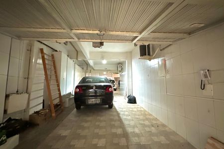 Apartamento à venda com 243m², 4 quartos e 1 vaga Apartamento à venda com 243m², 4 quartos e 1 vagaGaragem