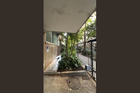 Apartamento à venda com 243m², 4 quartos e 1 vaga Apartamento à venda com 243m², 4 quartos e 1 vagaPlaquinha
