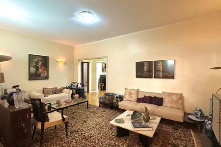 Apartamento à venda com 243m², 4 quartos e 1 vaga Apartamento à venda com 243m², 4 quartos e 1 vagaSala