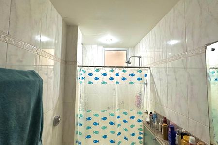 Apartamento à venda com 243m², 4 quartos e 1 vaga Apartamento à venda com 243m², 4 quartos e 1 vagaBanheiro Social 02