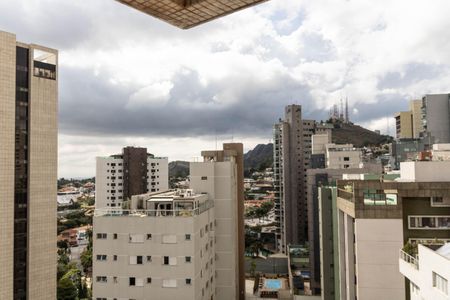 Apartamento para alugar com 388m², 3 quartos e 4 vagasVista da Suíte 1