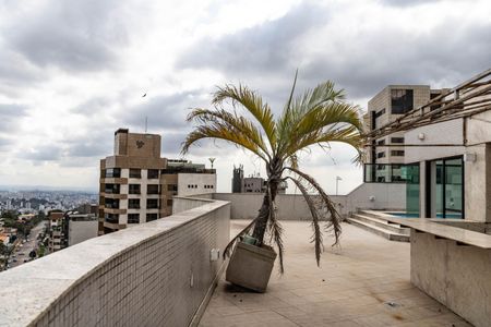 Apartamento para alugar com 388m², 3 quartos e 4 vagasCobertura