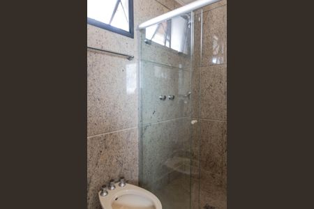 Apartamento para alugar com 388m², 3 quartos e 4 vagasBanheiro da Suíte 2