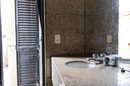 Apartamento para alugar com 388m², 3 quartos e 4 vagasLavabo