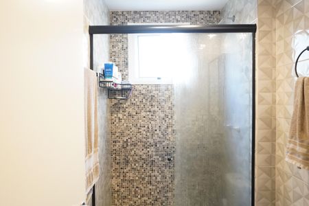 Apartamento à venda com 74m², 3 quartos e 2 vagasBanheiro da Suíte