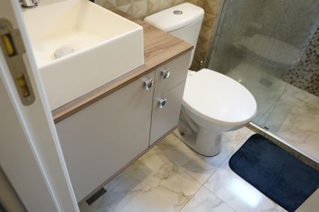 Apartamento à venda com 74m², 3 quartos e 2 vagasBanheiro