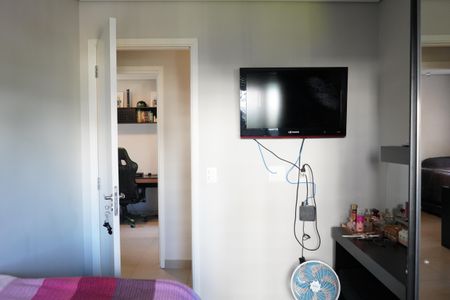 Apartamento à venda com 74m², 3 quartos e 2 vagasQuarto 2