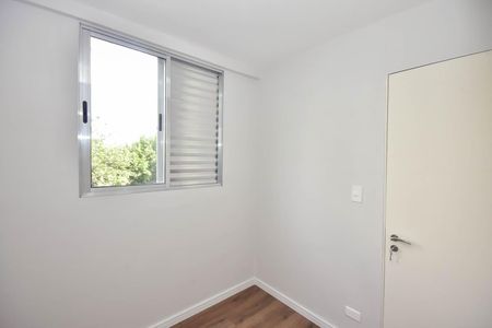 Apartamento à venda com 65m², 3 quartos e 1 vagaQuarto 2