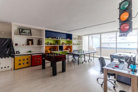 Apartamento à venda com 600m², 4 quartos e 3 vagas Apartamento à venda com 600m², 4 quartos e 3 vagasÁrea de jogos