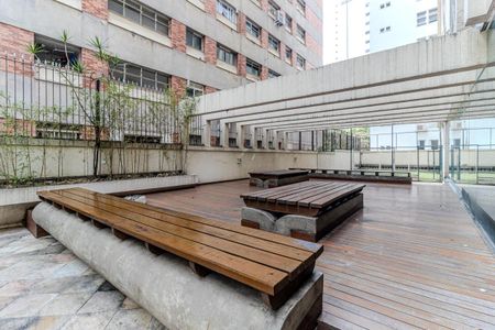 Apartamento à venda com 600m², 4 quartos e 3 vagas Apartamento à venda com 600m², 4 quartos e 3 vagasLounge