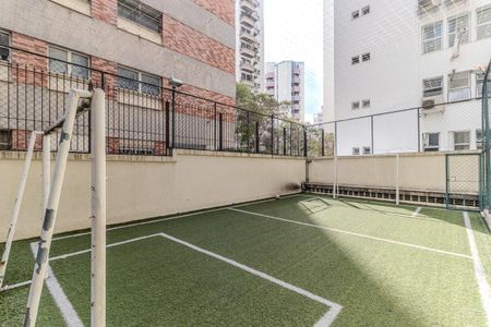 Apartamento à venda com 600m², 4 quartos e 3 vagas Apartamento à venda com 600m², 4 quartos e 3 vagasQuadra Esportiva