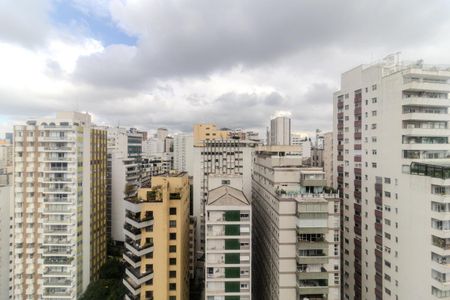 Apartamento à venda com 600m², 4 quartos e 3 vagas Apartamento à venda com 600m², 4 quartos e 3 vagasVista