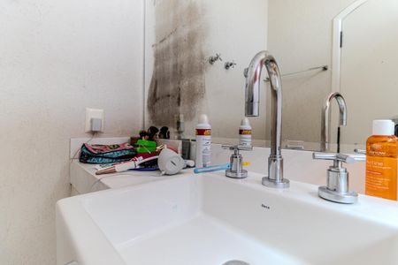 Apartamento à venda com 600m², 4 quartos e 3 vagas Apartamento à venda com 600m², 4 quartos e 3 vagasBanheiro da Suíte 1