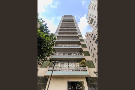 Apartamento à venda com 600m², 4 quartos e 3 vagas Apartamento à venda com 600m², 4 quartos e 3 vagasFachada