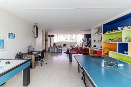 Apartamento à venda com 600m², 4 quartos e 3 vagas Apartamento à venda com 600m², 4 quartos e 3 vagasÁrea de jogos