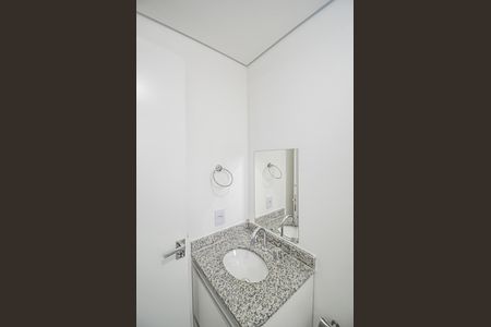 Apartamento à venda com 68m², 2 quartos e 1 vaga Apartamento à venda com 68m², 2 quartos e 1 vagaBanheiro da Suíte