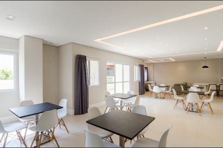 Apartamento à venda com 68m², 2 quartos e 1 vaga Apartamento à venda com 68m², 2 quartos e 1 vagaÁrea comum - Salão de festas