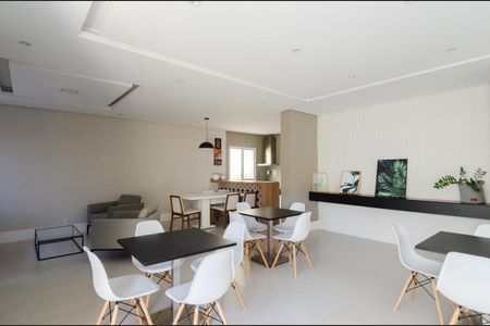 Apartamento à venda com 68m², 2 quartos e 1 vaga Apartamento à venda com 68m², 2 quartos e 1 vagaÁrea comum - Salão de festas