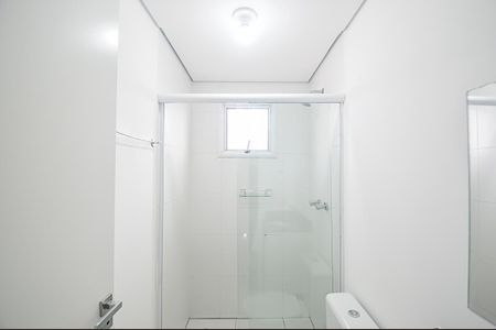 Apartamento à venda com 68m², 2 quartos e 1 vaga Apartamento à venda com 68m², 2 quartos e 1 vagaBanheiro da Suíte 2