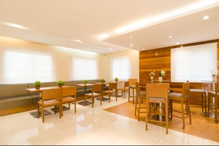 Apartamento à venda com 80m², 3 quartos e 1 vagaÁrea comum - Salão de festas