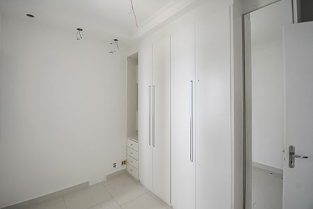 Apartamento à venda com 80m², 3 quartos e 1 vagaQuarto 2