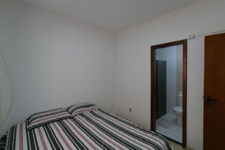 Apartamento à venda com 201m², 3 quartos e 2 vagas Apartamento à venda com 201m², 3 quartos e 2 vagasSuíte