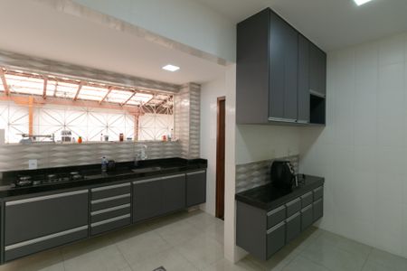 Apartamento à venda com 201m², 3 quartos e 2 vagas Apartamento à venda com 201m², 3 quartos e 2 vagasCozinha