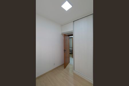 Apartamento à venda com 201m², 3 quartos e 2 vagas Apartamento à venda com 201m², 3 quartos e 2 vagasQuarto 1