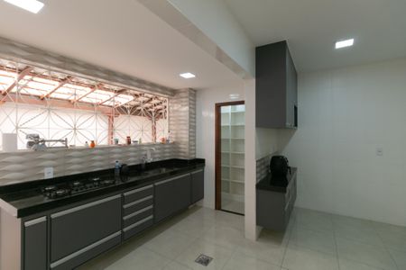 Apartamento à venda com 201m², 3 quartos e 2 vagas Apartamento à venda com 201m², 3 quartos e 2 vagasCozinha