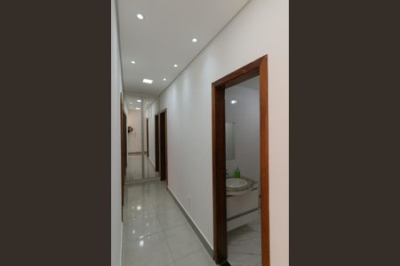 Apartamento à venda com 201m², 3 quartos e 2 vagas Apartamento à venda com 201m², 3 quartos e 2 vagasCorredor