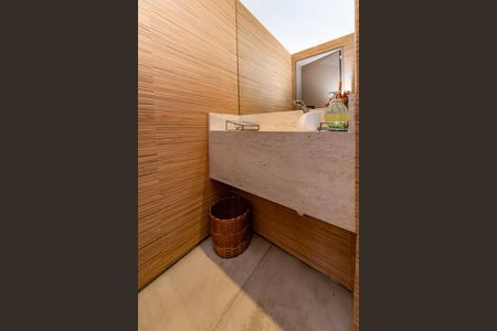 Apartamento à venda com 220m², 4 quartos e 4 vagas Apartamento à venda com 220m², 4 quartos e 4 vagasLavabo