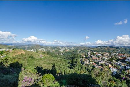 Apartamento à venda com 220m², 4 quartos e 4 vagas Apartamento à venda com 220m², 4 quartos e 4 vagasÁrea comum