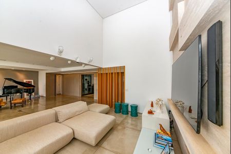 Apartamento à venda com 220m², 4 quartos e 4 vagas Apartamento à venda com 220m², 4 quartos e 4 vagasSala