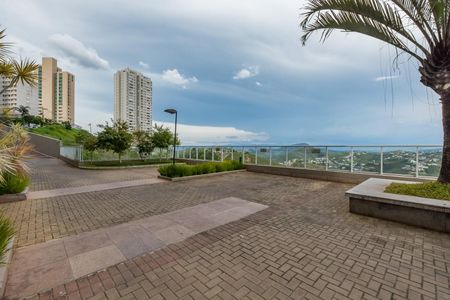 Apartamento à venda com 220m², 4 quartos e 4 vagas Apartamento à venda com 220m², 4 quartos e 4 vagasÁrea comum