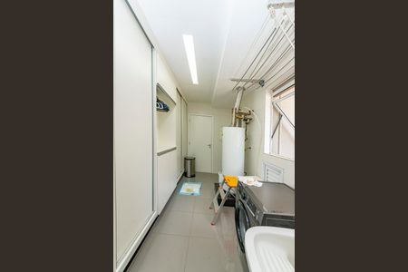 Apartamento à venda com 220m², 4 quartos e 4 vagas Apartamento à venda com 220m², 4 quartos e 4 vagasÁrea de Serviço