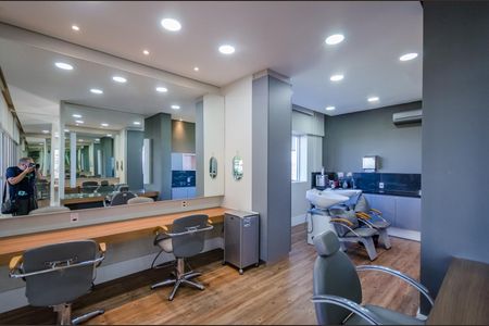 Apartamento à venda com 220m², 4 quartos e 4 vagas Apartamento à venda com 220m², 4 quartos e 4 vagasÁrea comum