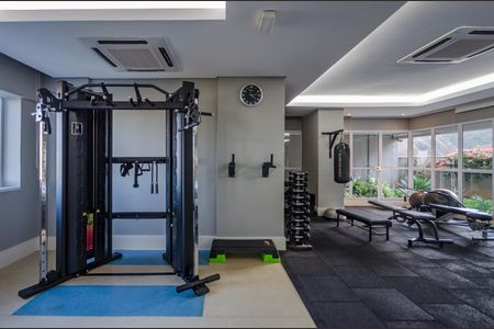 Apartamento à venda com 220m², 4 quartos e 4 vagas Apartamento à venda com 220m², 4 quartos e 4 vagasÁrea comum