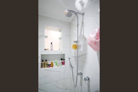 Apartamento à venda com 94m², 2 quartos e 2 vagas Apartamento à venda com 94m², 2 quartos e 2 vagasBanheiro da Suíte 2