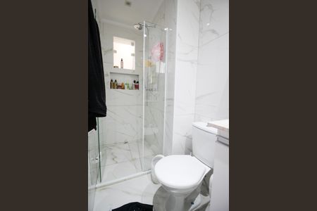 Apartamento à venda com 94m², 2 quartos e 2 vagas Apartamento à venda com 94m², 2 quartos e 2 vagasBanheiro da Suíte 2