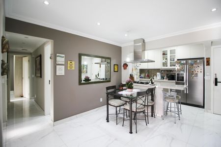 Apartamento à venda com 94m², 2 quartos e 2 vagas Apartamento à venda com 94m², 2 quartos e 2 vagasSala