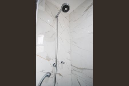 Apartamento à venda com 94m², 2 quartos e 2 vagas Apartamento à venda com 94m², 2 quartos e 2 vagasBanheiro da Suíte 1